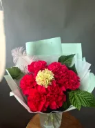 Малиновый акцент