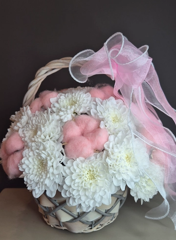 Композиция в корзине «Нежные чувства» от интернет-магазина цветов в 