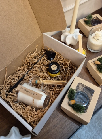 Подарочный набор с массажной свечой от интернет-магазина цветов в 