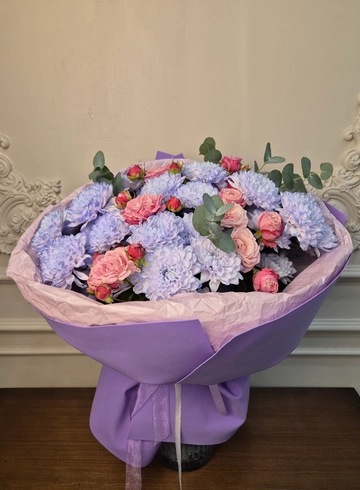 Нежные хризантемы и розы от интернет-магазина цветов в 