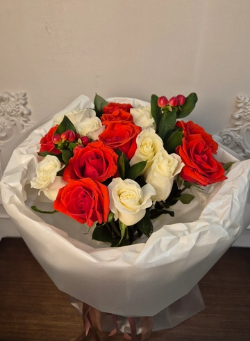 Огненный букет страсти от интернет-магазина цветов в 