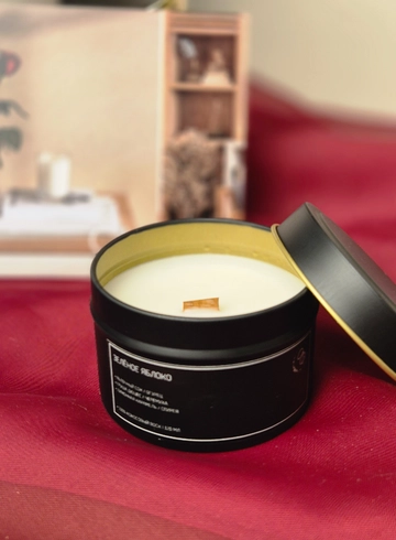 Свеча из кокосового воска с деревянным фитилем от интернет-магазина цветов в 